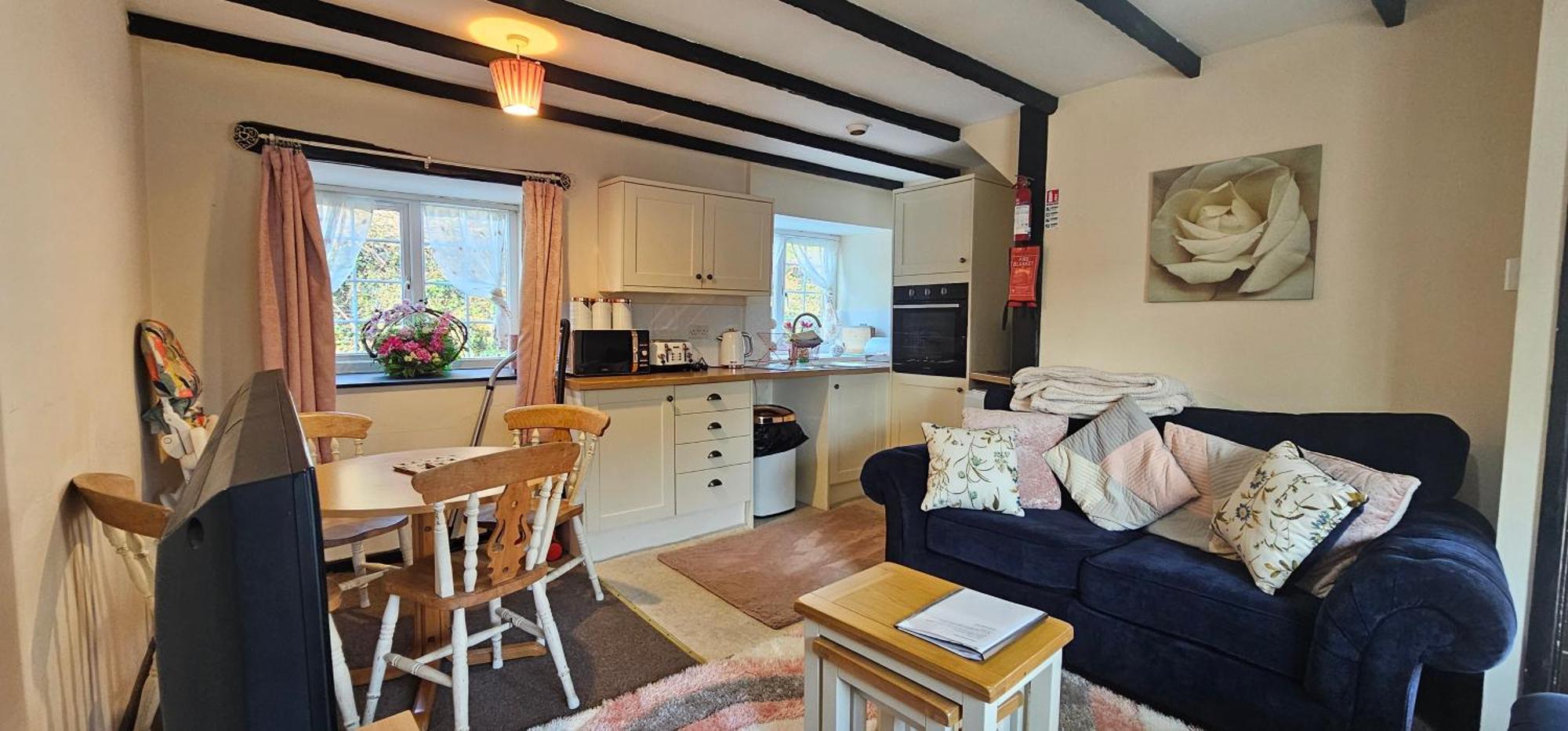 No 4 Trelawney Apartment - Onsite Bar - Restaurant - Horse Riding Menheniot Экстерьер фото